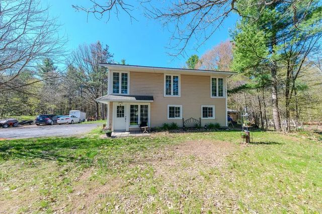 1839 Oak Flats Road, Frontenac