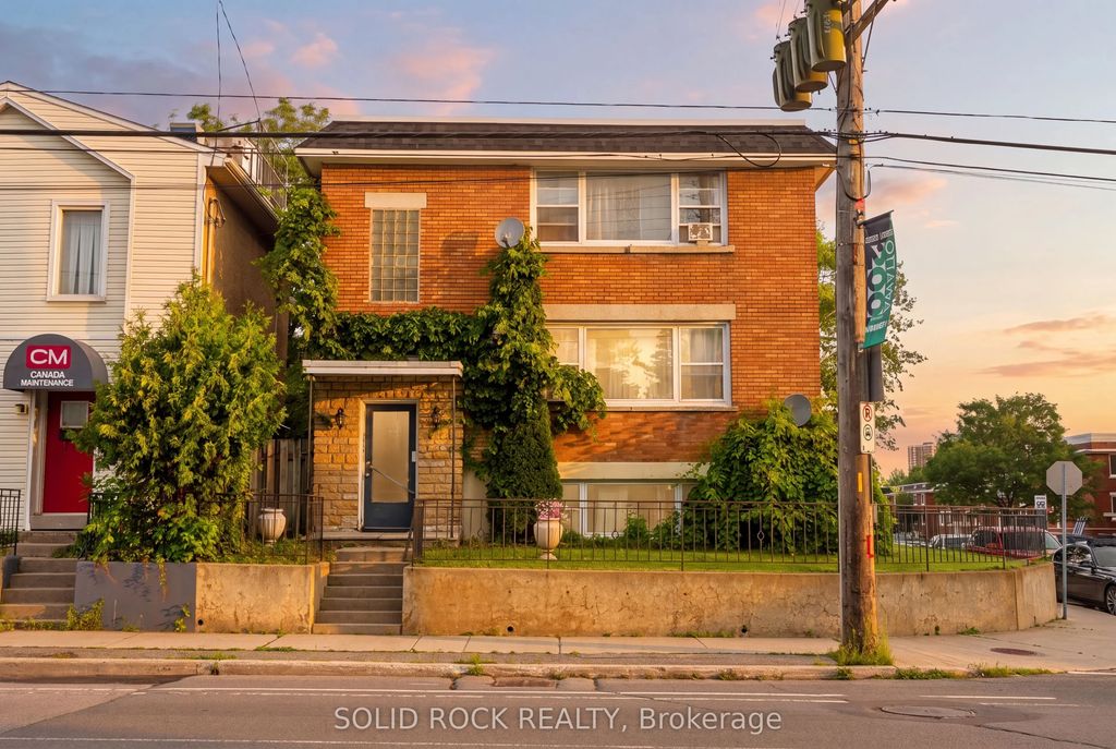 289 Mcarthur Avenue, Vanier and Kingsview Park