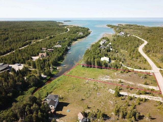 23 Bay Shore Ave. N. Avenue, Northern Bruce Peninsula