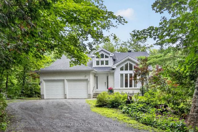182 Dewar Side Road, Beckwith
