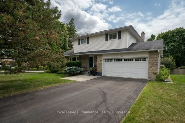 29 Hope Crescent, Belleville