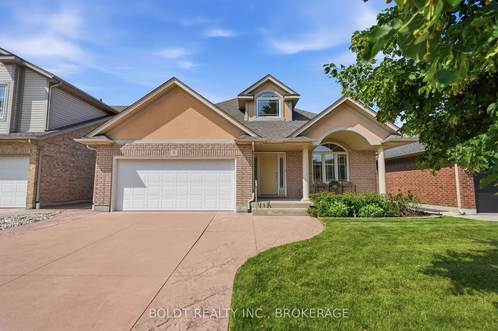 9 Nicholas Drive, St. Catharines