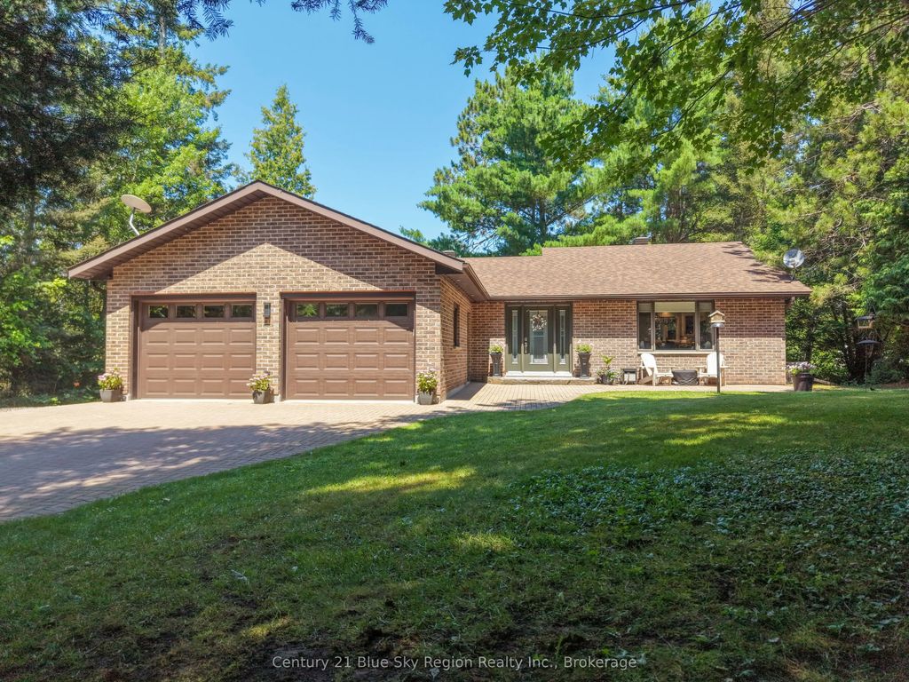 731 Macpherson Drive, East Ferris