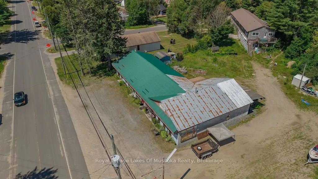 3 Lena Street, Lake of Bays