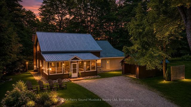 15 Victoria Street W, Seguin