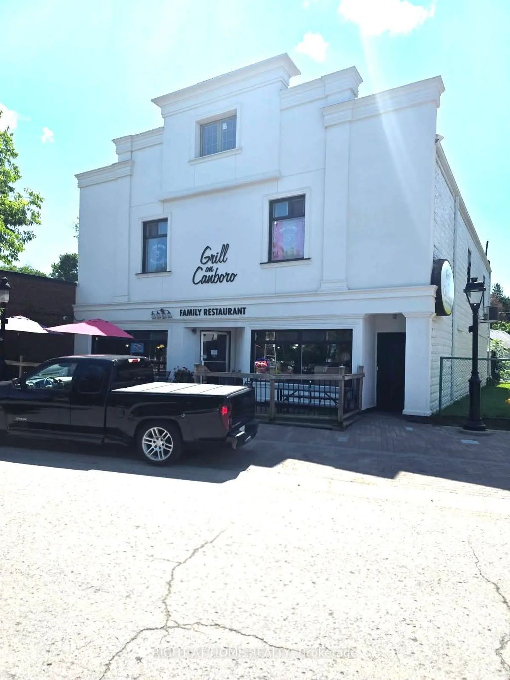 794 Canboro Road, Pelham