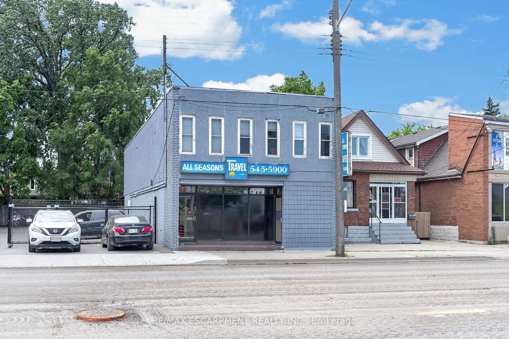 1292 Barton Street E, Hamilton