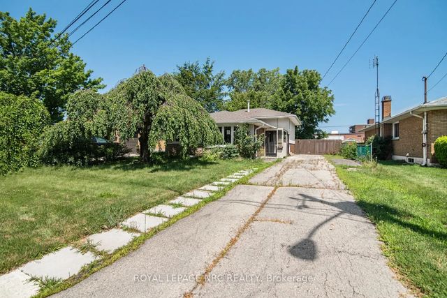 100 Mountain Avenue N, Hamilton