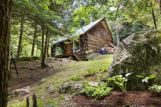 24163 Highway 7 Highway, Frontenac