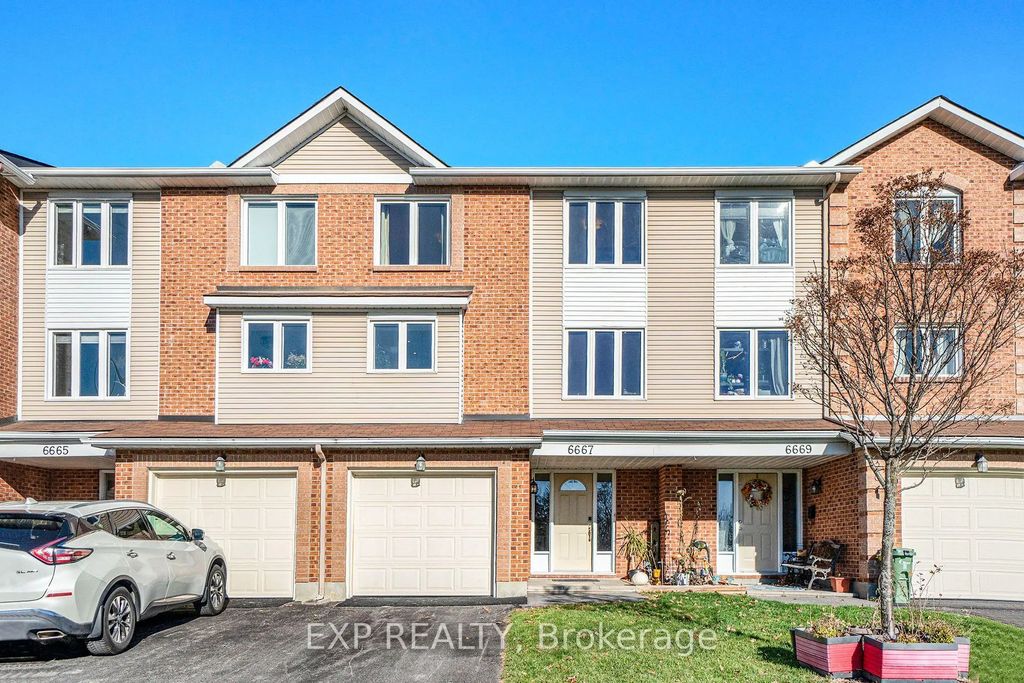 6667 Bilberry Drive, Orleans - Convent Glen and Area