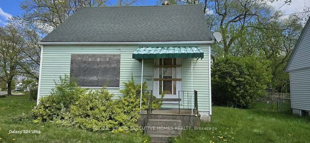 5168 Stanley Avenue, Niagara Falls