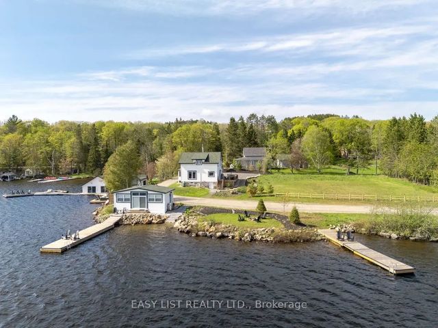 1021 Marina Road, Lake of Bays