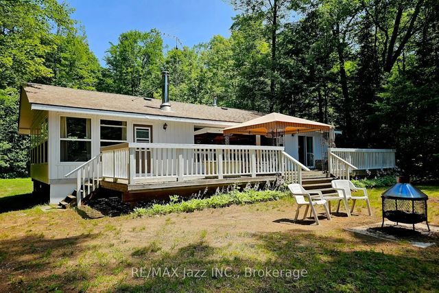 2006 South Beaver Lake Lane, Minden Hills