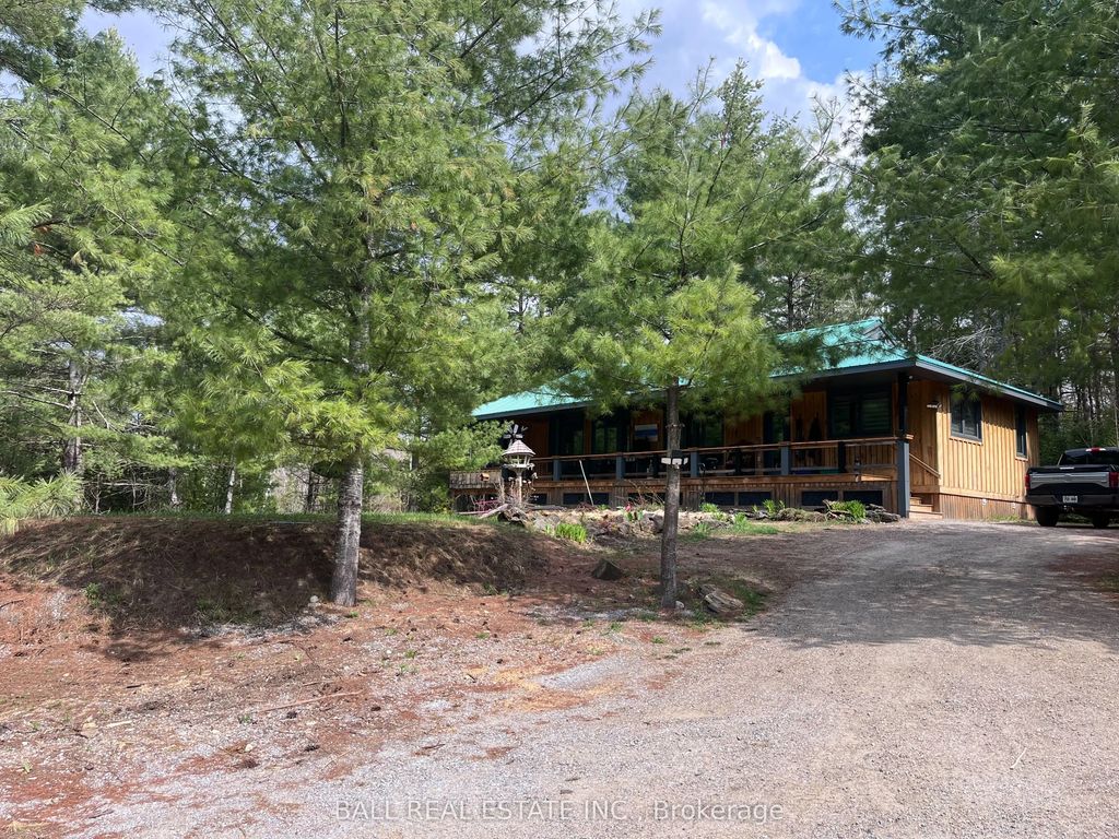 1956 Smith Road, Frontenac