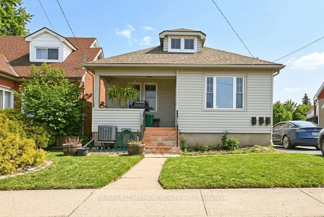 66 Queen Street S Front, Thorold