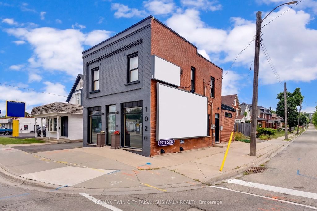 1020 King Street E, Kitchener