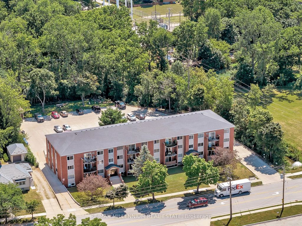 109 Division Street N, Kingsville