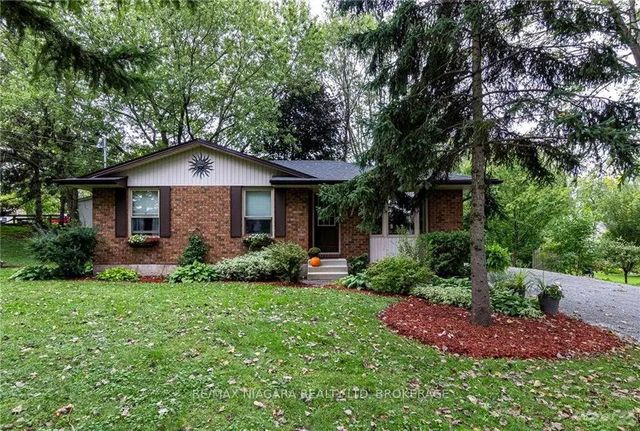 150 Elmwood Avenue, Fort Erie
