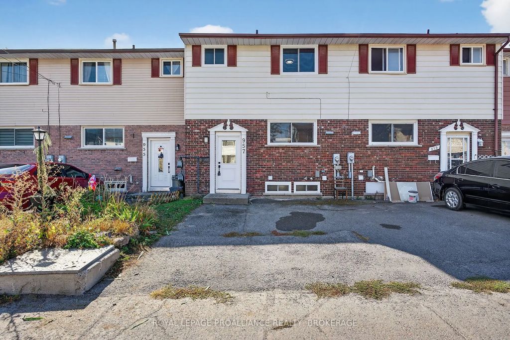 957 Oakview Avenue, Kingston