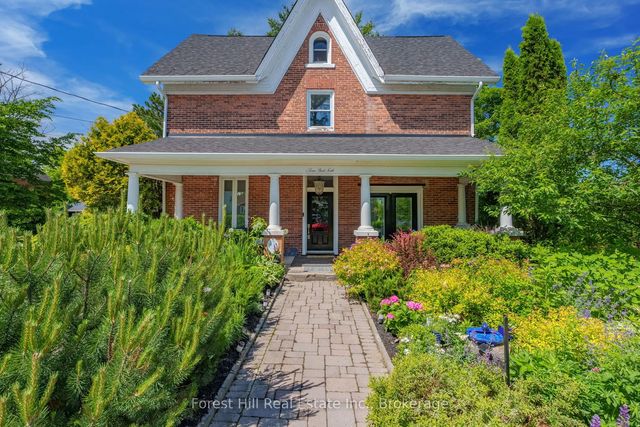 5 Lorne Street N, Huntsville
