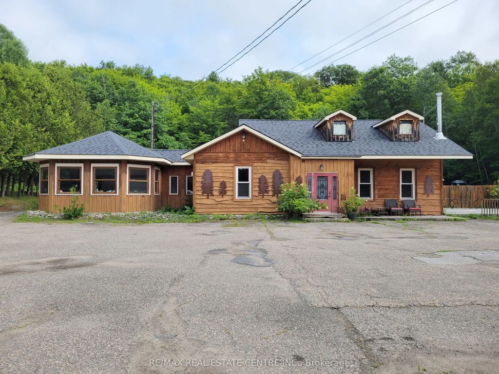 2803 Highway 60 Highway E, Lake of Bays