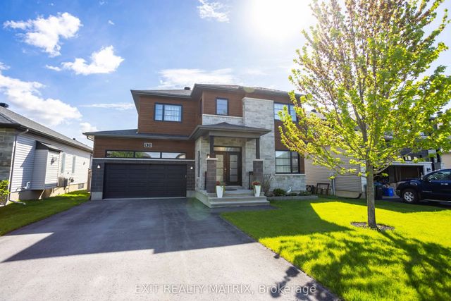 431 Provence Avenue, Russell