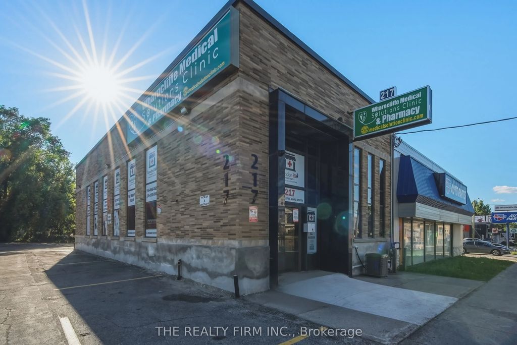 217 Wharncliffe Road S, London South
