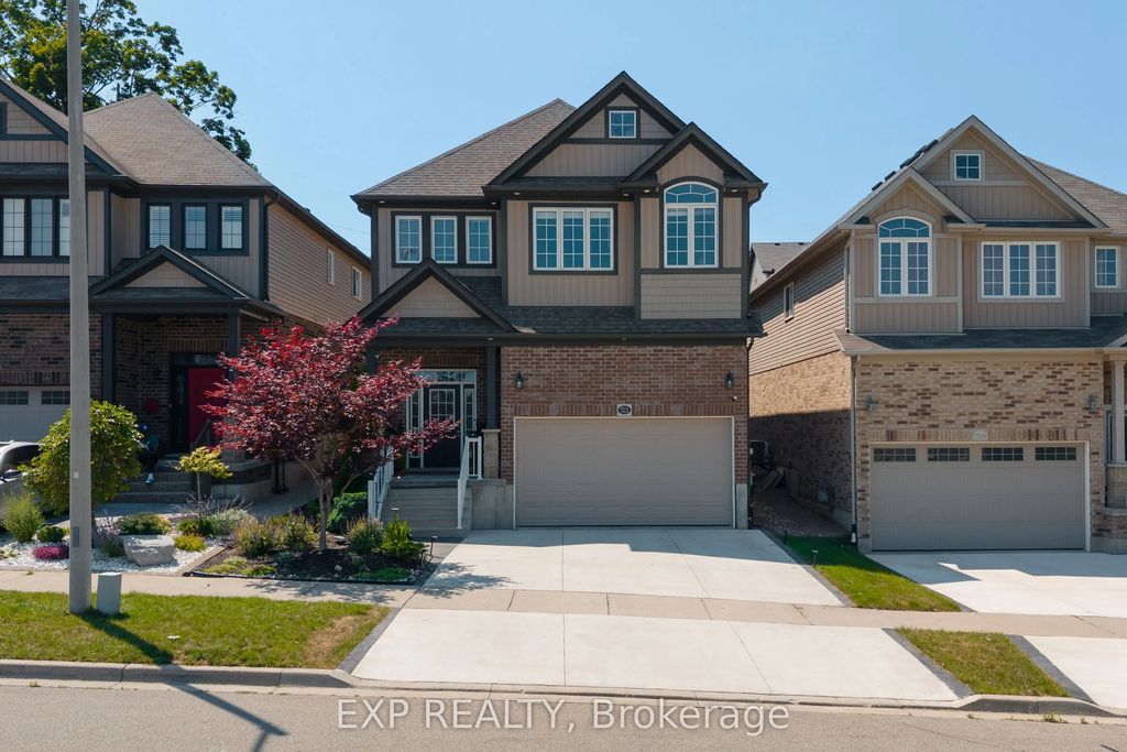 522 Woodbine Avenue, Kitchener