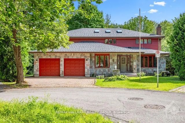 95 Macnabb Place, Rockcliffe Park