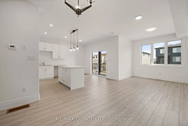 51 Evans Street, Prince Edward County