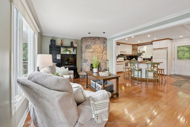 1082 Kawagama Lake Road, Algonquin Highlands