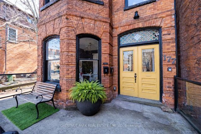 177 Charlton Avenue W, Hamilton
