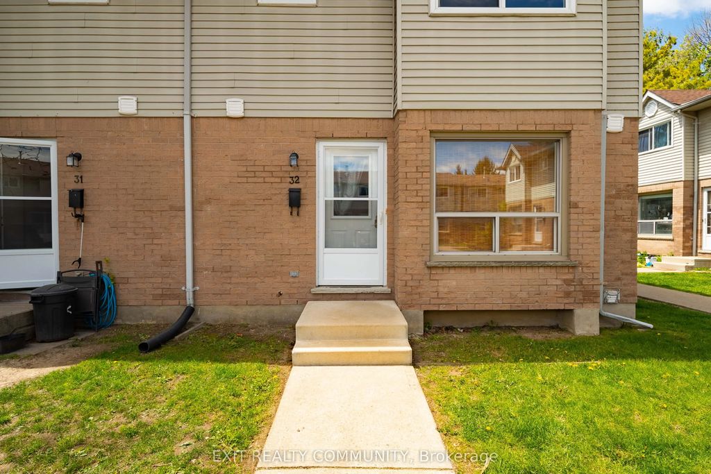 595 Third Street 32, London East