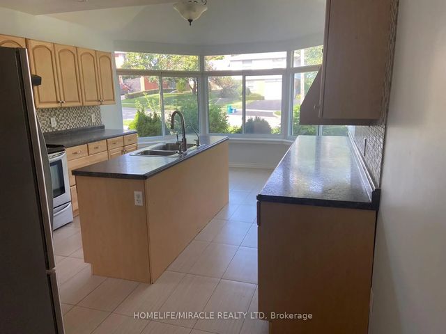 25 Thornridge Crescent Main Floor, Kitchener