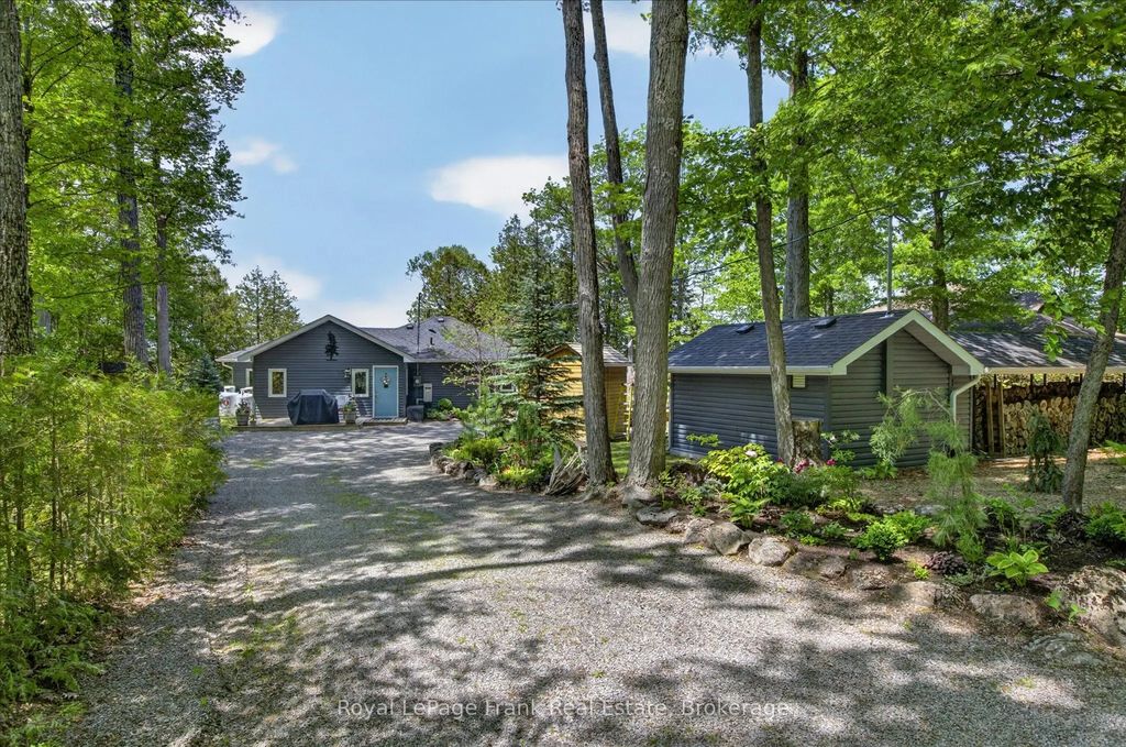 944 Birchcliff Drive, Douro-Dummer