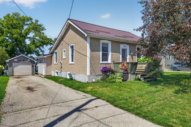 244 West Street, Central Elgin