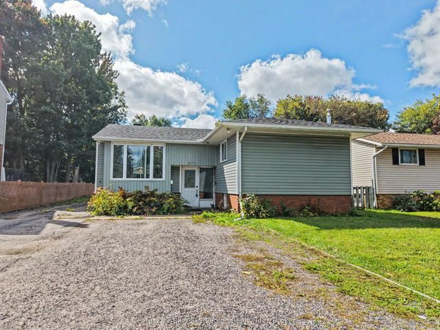 677 Tackaberry Drive, North Bay