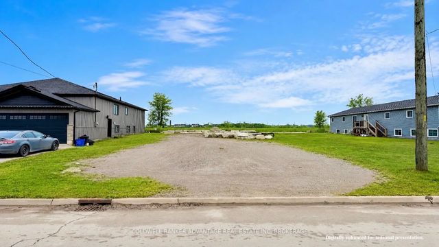 22 Huron Street, Welland