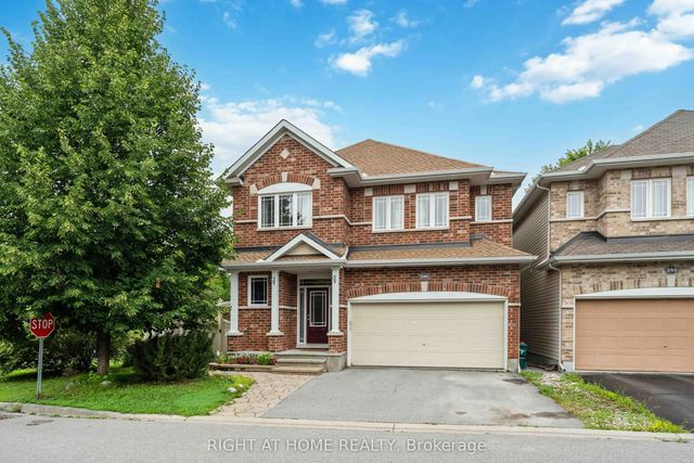 250 Tofino Private, Kanata