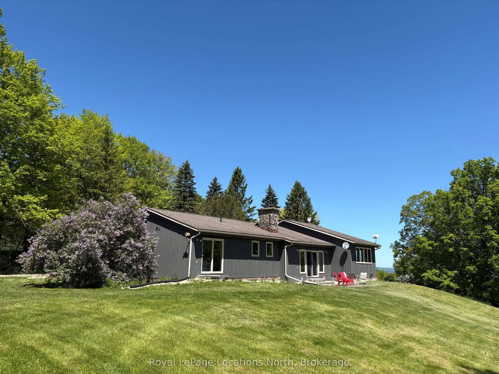 446070 Johnston's Side Road, Grey Highlands