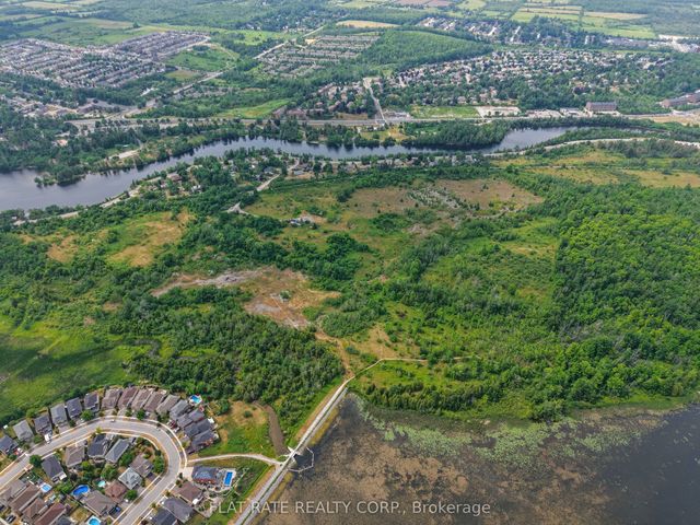 1234 Dafoe Drive, Peterborough