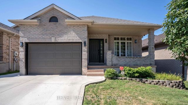 857 Cresthaven Crescent, London South