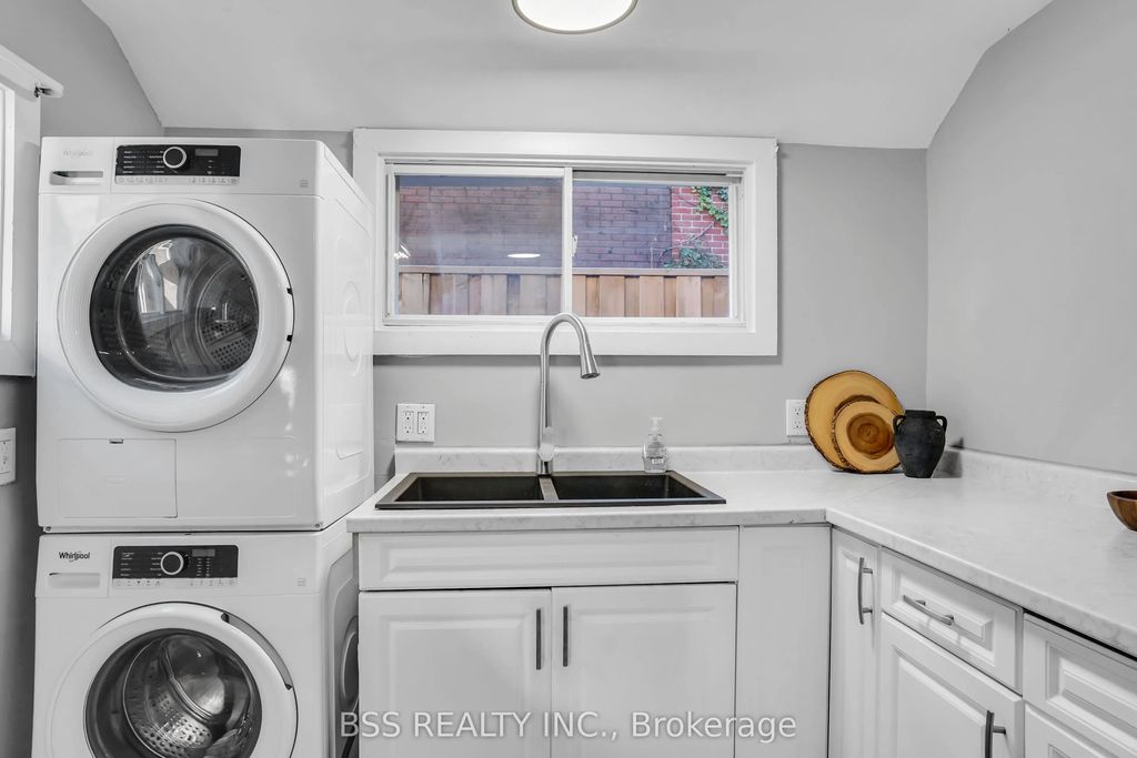 297 Sherbrooke Street, Peterborough