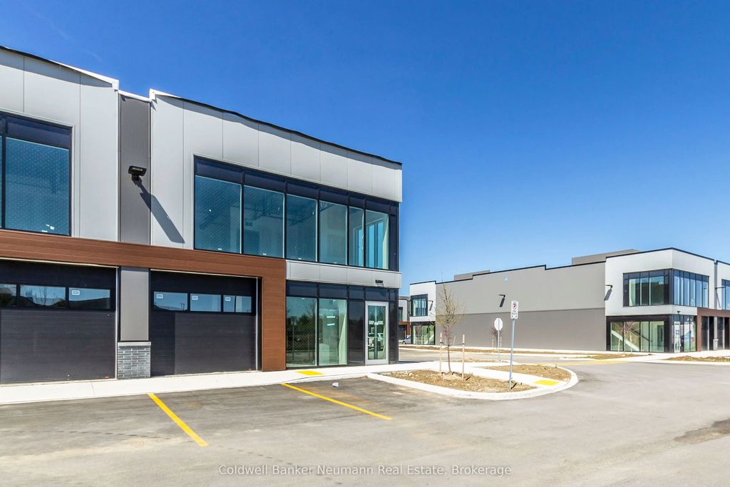 587 Hanlon Creek Boulevard 23, Guelph