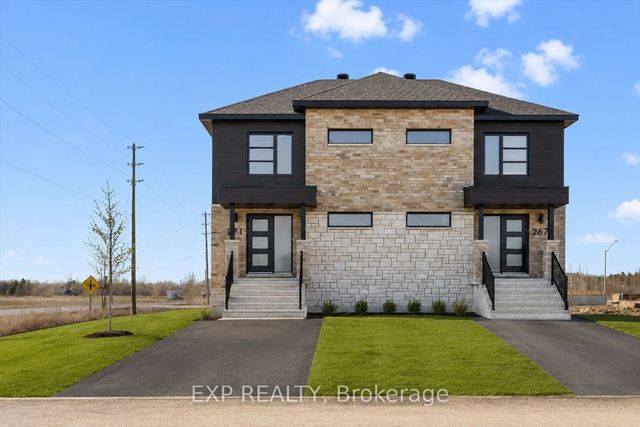 239 Carpe Street, Casselman