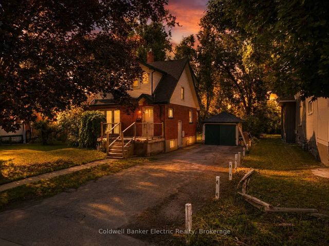 78 Melbourne Street W, Kawartha Lakes