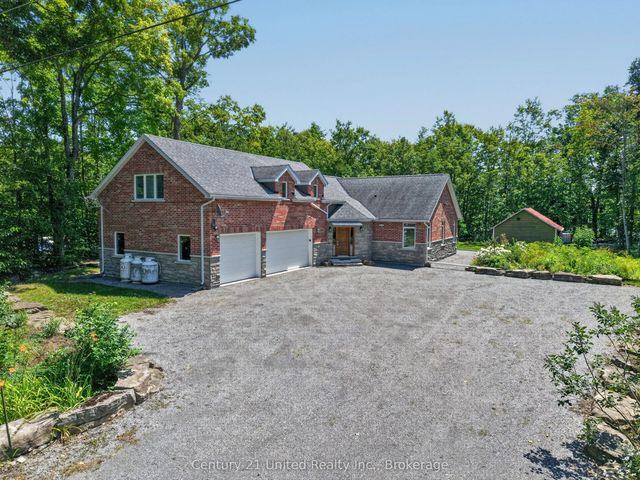 15 Library Road, North Kawartha