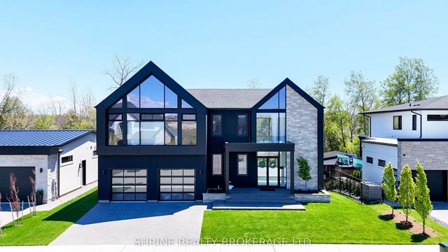 228 Edgewater Boulevard, Middlesex Centre