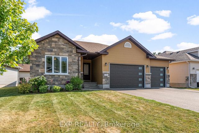 511 Coleraine Drive, Renfrew