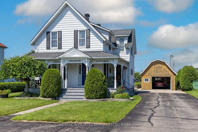 32 Church Street, South Dundas